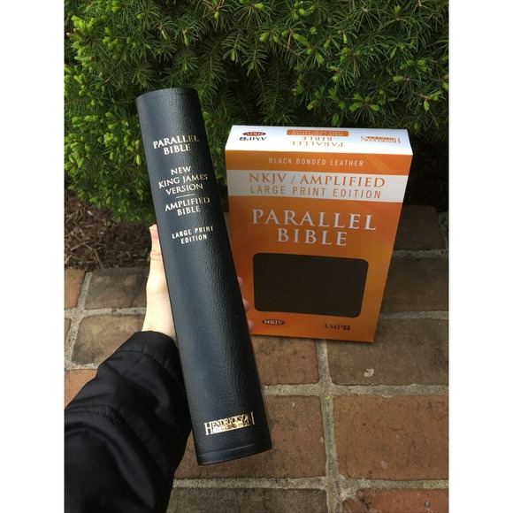 NKJV & Classic Amplified 1987 AMPC Parallel Bible - Black Bonded Leather - Picture 1 of 8